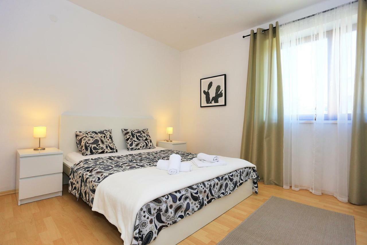 First Apartment Zadar Exterior foto